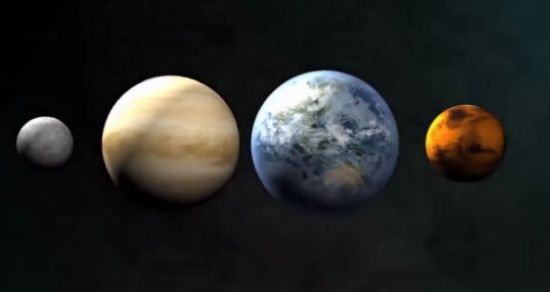 푸른별 지구는 태양계에서 다섯 번째로 큰 행성입니다. 이 큰 행성의 나이는 얼마나 될까요? 또 어떻게 알아냈을까요? [사진=유튜브 화면캡처]