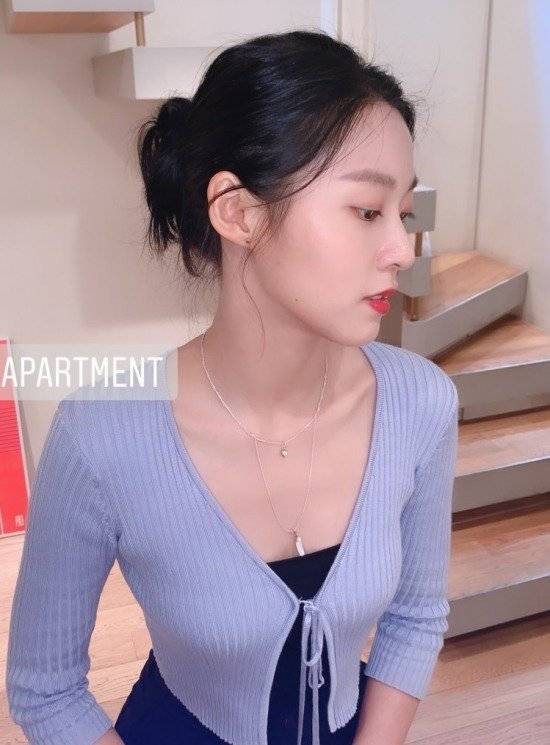 설현이 청순함을 뽐냈다.사진=설현 인스타그램