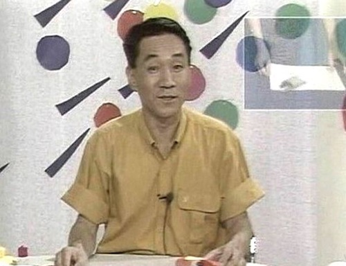 TV유치원 당시 종이접기 아저씨 김영만 원장의 모습