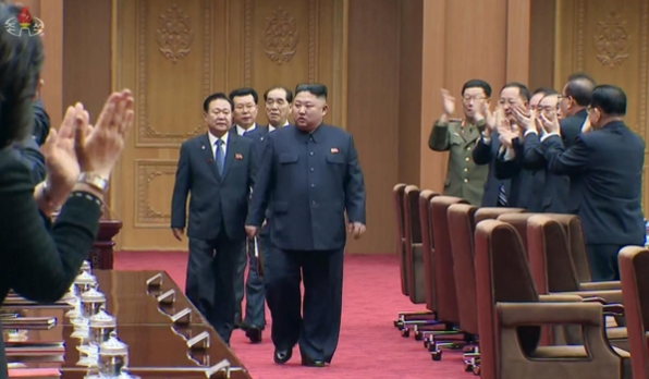 김정은 북한 국무위원장이 지난 4월 12일 열린 최고인민회의 제14기 제1차회의에 참석하고 있다./연합뉴스·조선중앙TV