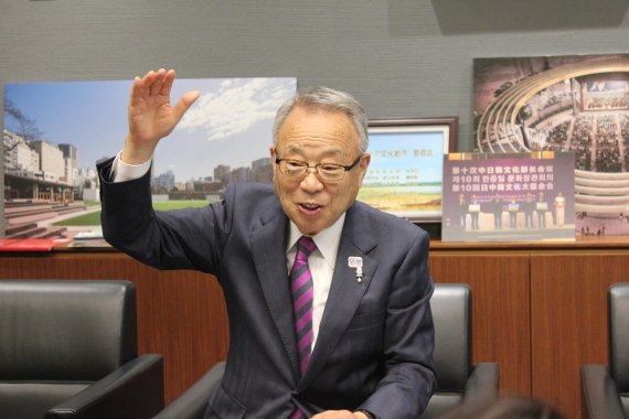 다카노 유키오 도쿄 도시마구청장이 소멸가능진단을 받은 후 인구유입 정책을 어떻게 펼쳤는지에 대해 설명하고 있다. 사진=조은효 특파원