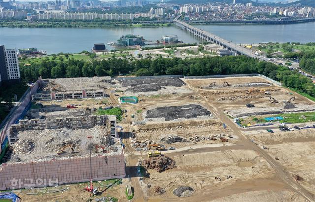 지난 8월 서울 서초구 신반포 3차 및 경남 아파트 재건축 공사 현장 모습. 홍인기 기자