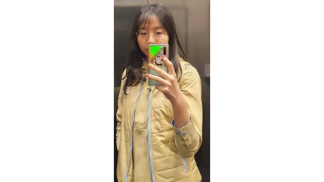 유니폼으로 갈아입고 급한 와중에 ‘거울컷’을 하나 찍었다. 이 땐 기자도 몰랐다. 이 사진이 이 날의 유일한 사진이 될 줄은…