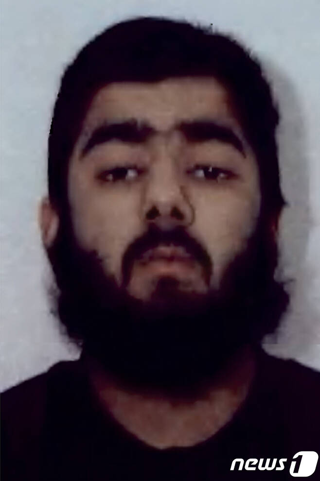 어스만 칸(28) 영국 런던 브리지 흉기 테러범 © AFP=뉴스1