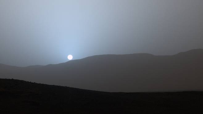 해가 지는 화성의 모습. 사진=NASA/JPL-Caltech/MSSS/Texas A&M Univ.