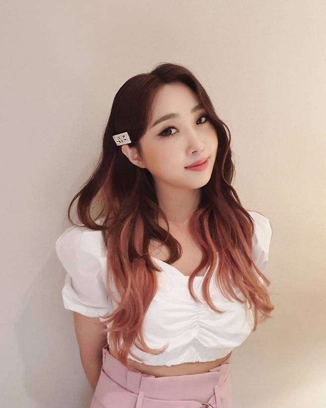 가수 공민지. 인스타그램