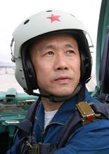 중국 공군의 '영웅 테스트 파일럿'으로 불리는 리중화는 지난 9일 중국 공군이 2015년 태국 공군과의 합동 훈련에서 왜 4대0으로 참패했는지를 상세하게 분석했다. [중국 바이두 캡처]