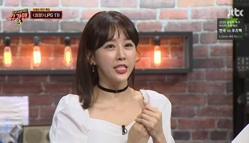 20일 오후 방송된 JTBC 예능 프로그램 ‘투유 프로젝트-슈가맨3’에 출연한 트로트 걸그룹 LPG 1기 한영(본명 한지영)이 갑상샘암 투병 후 완치된 이야기를 들려주고 있다.