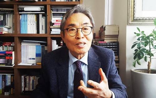 (서울=연합뉴스) 이희용 기자 = 이창주 국제코리아재단 상임의장은 "한러 관계는 미국-러시아 관계에 큰 영향을 받지만 양국 간 갈등 요인이 적으므로 균형 외교, 실리 외교를 펼치면 생산적 협력을 해나갈 수 있다"고 역설했다.