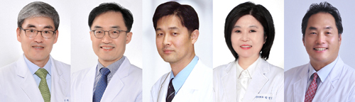 서울대 전문의들은 한결같은 건강법으로 신체적 운동을 제시한다. 왼쪽부터 류지곤, 조영민, 권준수, 박민선, 정선근 교수.