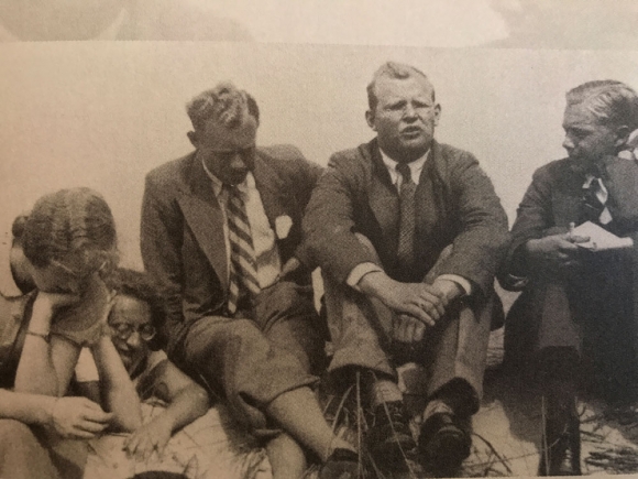 디트리히 본회퍼(오른쪽 두 번째)의 생전 모습 ⓒ Dietrich Bonhoeffer Institute