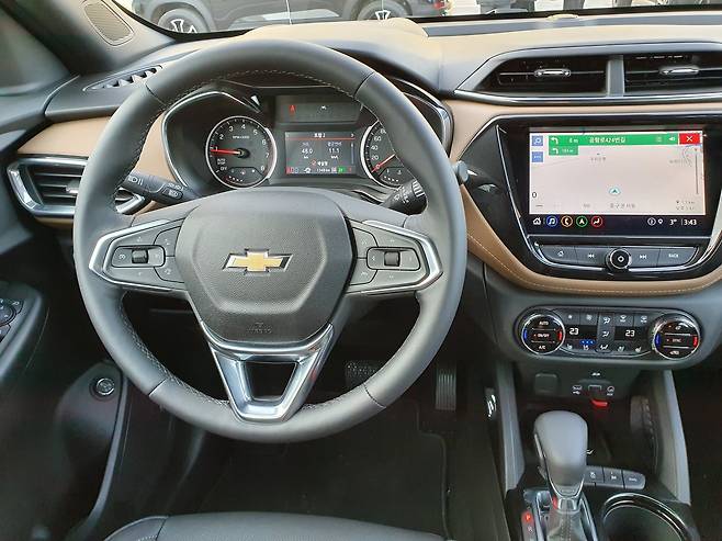 트레일 블레이저 앞좌석