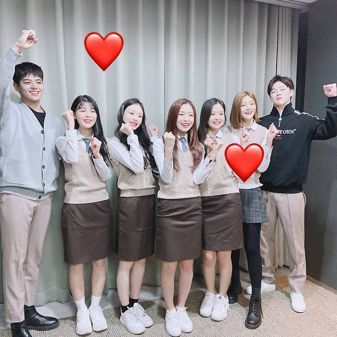 ▲ '소녀의 세계' 대본 리딩 현장. 출처ㅣtvN D SNS