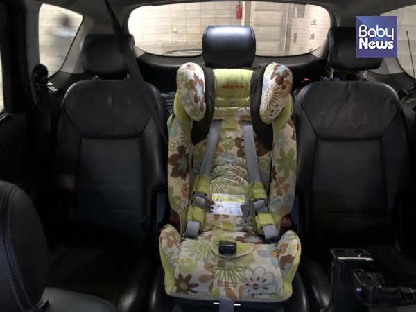 차량에 설치된 카시트의 모습. ⓒ전용완