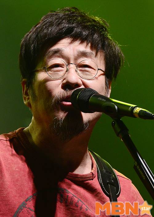 문재인 대통령, 김창완과 향한 팬심 사진=DB(김창완)