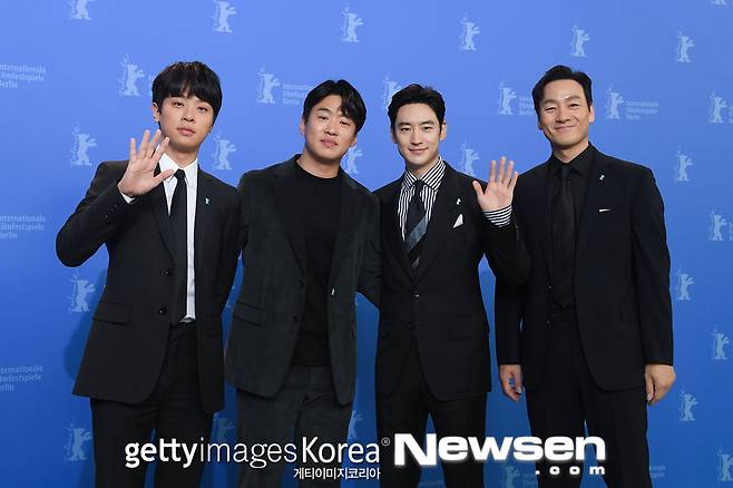 왼쪽부터 박정민, 안재홍, 이제훈, 박해수