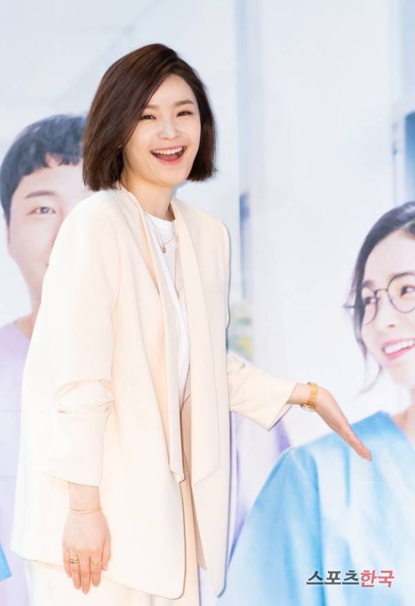 tvN 2020 목요스페셜 '슬기로운 의사생활' 제작발표회에 참석한 전미도. 사진제공=tvN