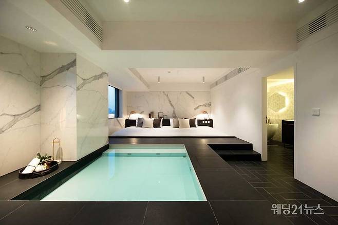 사진 : 글래드 라이브 강남