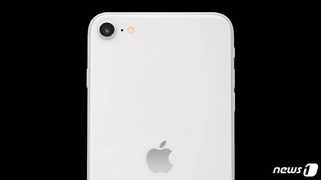 '프론트페이지테크'를 운영 중인 존 프로서 기술 애널리스트는 애플이 오는 15일 아이폰9을 공개할 계획이라고 밝혔다. <출처=존 프로서 트위터> © 뉴스1