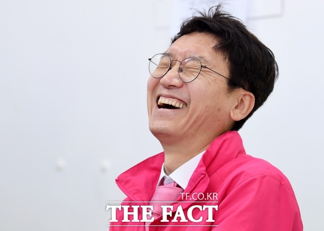 털털한 웃음과 숨김 없는 표정, '정치인 같지 않은 정치인'인 김 후보는 "남과 똑같아지지 않을 것"이라며 자신감을 보였다. /이새롬 기자
