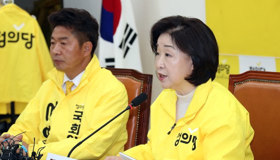 정의당 여영국 후보(왼쪽)와 심상정 대표. 변선구 기자