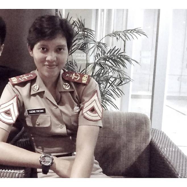 인도네시아 공군 첫 여성 전투기 조종사 [트위터 @ajengtres]