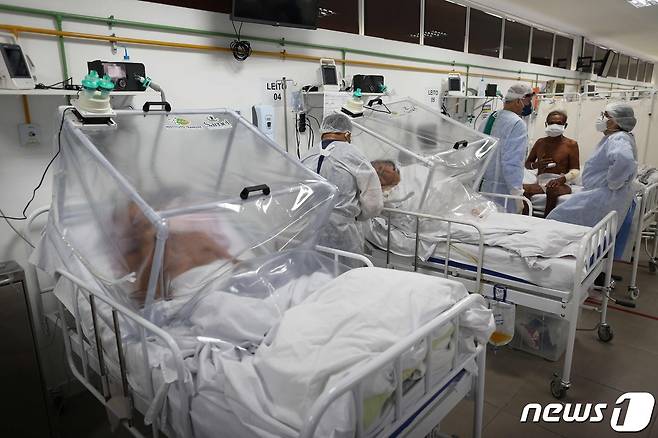 코로나19 환자들을 수용 중인 브라질의 한 병원. © AFP=뉴스1