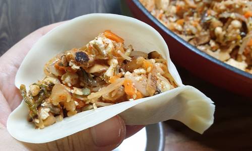 집에서 빚은 손만두