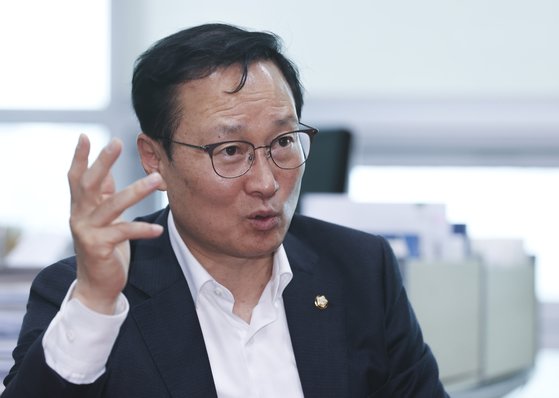 홍영표 더불어민주당 의원. 임현동 기자