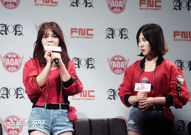 AOA 지민(좌), 권민아(우). 이선명 기자
