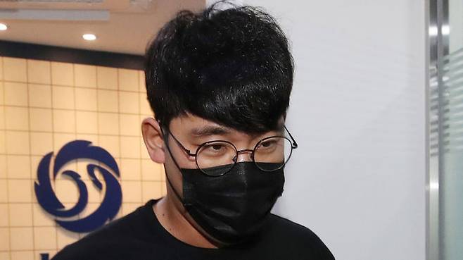 KBO 상벌위 출석하는 롯데 지성준