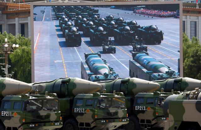 중국의 대함 탄도미사일 둥펑-21. 베이징=AP 연합뉴스