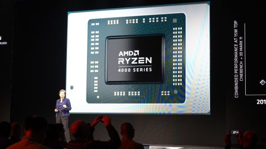 라이젠 7 4800U 프로세서를 공개하는 AMD 리사수 CEO. (사진=지디넷코리아)