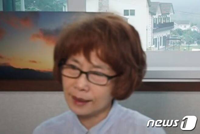 5일 유튜브 방송중인 주옥순 엄마부대 대표 (유튜브 캡처) © 뉴스1