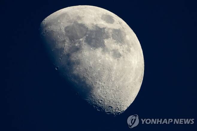 NASA, 민간 주도 달 자원 채취 사업 독려 [AFP=연합뉴스]