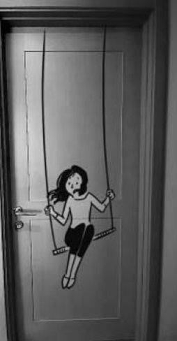 부모님과 함께 사는 ‘캥거루족’ 변희원 기자에겐 문이 새롭게 다가왔다. /일러스트=안병현