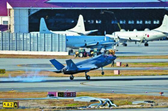 2017년 11월 17일 미 본토를 출발해 이와쿠니 미 해병대 기지에 도착하는 F-35B 전투기 [미 태평양함대 사령부 페이스북=연합뉴스]