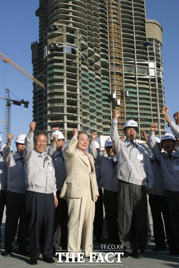 2006년 두바이 찾은 이건희 회장. /삼성전자 제공