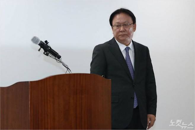 박근희 CJ대한통운 대표이사가 22일 오후 서울 중구 태평로빌딩에서 택배 노동자 사망 사건에 대해 사과문을 발표하고 있다. (사진=이한형 기자)