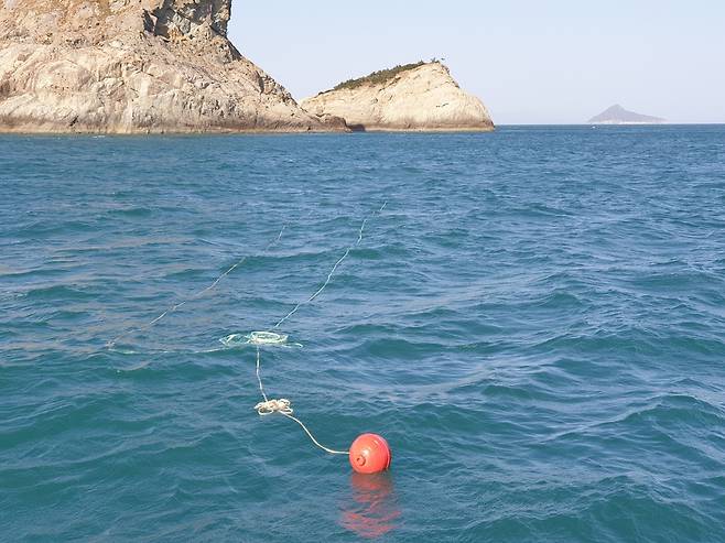 9명이 탄 낚싯배가 침몰한 전남 여수시 삼산면 초도 인근 해상 [여수해양경찰서 제공. 재판매 및 DB 금지]