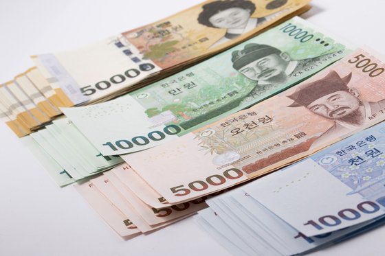 한국은행이 화폐 속 영정 사진 교체를 추진한다. 셔터스톡