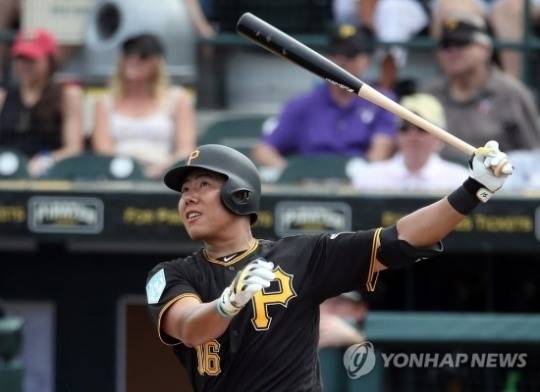 '해적들'이라는 닉네임을 가진 피츠버그 파이리츠는 강정호의 활약으로 국내팬들에게 익숙한 팀이다. 사진은 피츠버그에서 활약하던 강정호 모습.