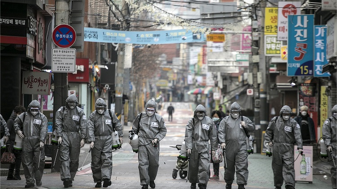 서울의 일일 확진자는 295명으로 1월 이후 사상 최대치를 기록했다