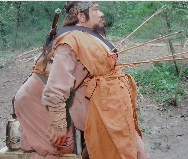 홍기천 감독은 ‘다모’에서 더미를 이용해 극 중 인물이 화살에 맞는 장면을 보다 사실감 있게 표현했다. 홍기천 제공