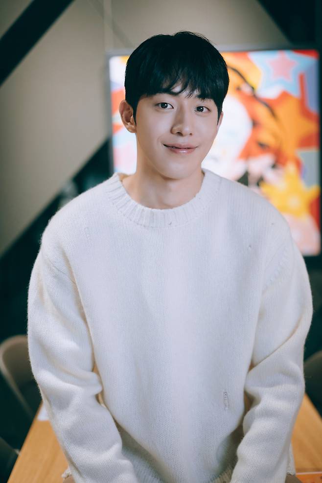 Nam Joo-hyuk I cant help but like Han Ji-min, people who met againNam Joo-hyuk has once again shared his breath with Han Ji-min, who has already met once through Bush Eyes.Nam Joo-hyuk, who starred in the film Leonardo Jardim (director Kim Jong-kwan), delivered a small episode of deep emotional acting through an online interview on December 7.The movie Leonardo Jardim, which will be released on the 10th, is a remake of the Japanese novel Leonardo Jardim, Tigers and Fishes.It is better known as the movie of the same name released in 2003.Like the original, he painted the love and separation of the two, Young Seok (Nam Joo-hyuk), who accidentally helped Leonardo Jardim (Han Ji-min), who was uncomfortable with his legs.On this day, Nam Joo-hyuk said, It seems that the appearance of Leonardo Jardim and Yeongseok which are naturally dissolved is seen as personal as expected.I think I postponed it without regret. Nam Joo-hyuk, who said he was liar if not burdened about starring Han Ji-min and two-top, said, I wondered what Feelings Leonardo Jardim was made by director Kim Jong-kwan.There was a burden on the original work, but the directors words that I want to make a completely different work came to the challenge. I have been starring again since the movie Anshi Sung, and I am so grateful.I have a lot of burdens and a lot of worries, but I have to do my best as soon as I postpone it, and I have to put everything into it. Nam Joo-hyuk, who reunited with Han Ji-min after last years Drama Bushing the Snow, said, In a short time, I will work with Han Ji-min again.Director Kim Jong-kwan said that he liked the appearance of Bush Eyes.If you make a picture that you can not show in Bush Eye through Leonardo Jardim, you might be able to fill it with a wonderful scene for two hours.I think that kind of mind was right, he said.Nam Joo-hyuk said, I had a lot of stories to give and receive, and I was able to share a deeper story because I had a lot of time together.There were not so many scenes together in Bush Your Eyes. When I shot this Leonardo Jardim, I was able to communicate more deeply and create works.I have already been able to play it very comfortably since the first shooting because I had already breathed once in the previous work. I learned that I respect people and make them comfortable while working with Han Ji-min.I thought that people could not help but like those who are the gods of the opponent Actor but do their best.I always say that I am lacking, but when I see it from the side, I think that many people as well as me have a lot to learn.Feelings, he added, to keep your feet from walking alone.