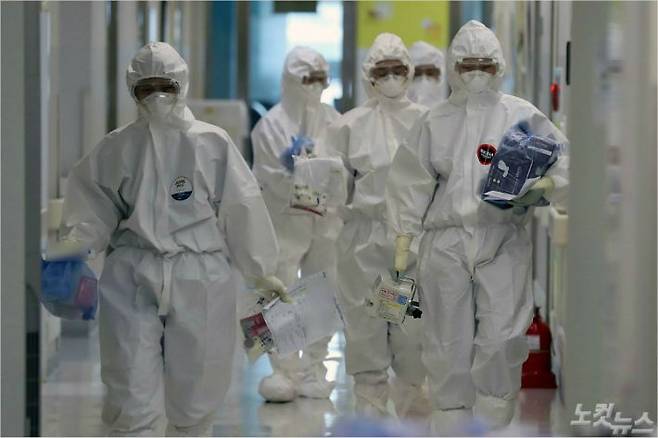 부산에서는 가족모임으로 함께 식사를 한 가족 7명이 무더기로 확진됐다. (사진=박종민 기자/자료사진)