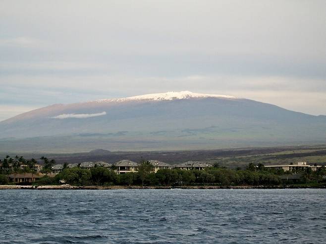 하와이 마우나케아산. 위키미디어 코먼스