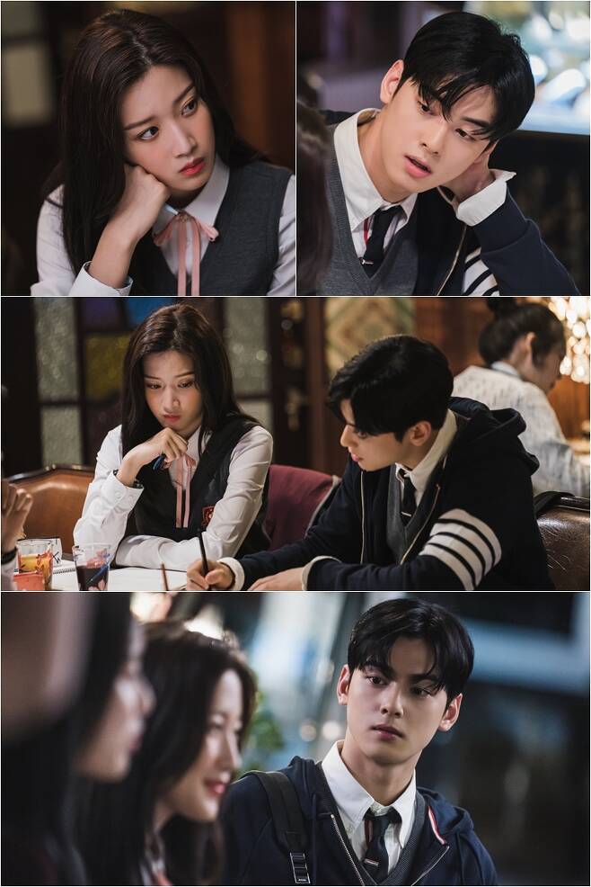 Goddess Kangrim Cha Eun-woo, Moon Ga-young Han Zheng Extracurricular activity teacher transformation ..Goddess Kangrim Cha Eun-woo transforms into Moon Ga-young Han Zheng Extracurricular activity teacher and explosions the charm of Dere.TVN Wednesday-Thursday evening drama Goddess Kangrim is a romantic comedy that grows by sharing the secrets of each other with Ju-kyung, who has a complex appearance and has become Goddess through toilet and Suho, who has a scar on her mother.The combination of actors who digest the character 200%, chemistry, and sensual production made the clowns of viewers shake from the first week of broadcasting.In the last broadcast, Suho (Cha Eun-woo) was chilly to make-over Goddess Lim (Moon Ga-young), but he started to open his mind to Ju-kyung as he was.However, Suho, who was in the process of becoming a savior for Goddess Ju-kyung, who was in danger of being caught in the end, was drawn and raised his heart rate.So Suho is wondering if he noticed Ju-kyungs makeover secret.Among them, Moon Ga-young and Cha Eun-woos study is revealed and attracts attention.The public steel is attracting attention because it contains the image of Cha Eun-woo who is in the extracurricular activity for Moon Ga-young.In particular, Moon Ga-young and Cha Eun-woo are thrilled with decalcomani poses that look at each other with their heads supported by their arms as if the mirroring effect (acting according to the behavior of the other party) has been demonstrated.Moreover, Cha Eun-woo makes the hearts of those who see Moon Ga-young with a gentle eye that can not keep an eye on him.Above all, Cha Eun-woo is a brilliant brain owner who boasts a top class of academic achievement, and a man who does not give a second to others.As he participated in the study and fixed his gaze on Moon Ga-young, he is curious about their relationship.On the other hand, TVN Wednesday-Thursday evening drama Goddess Kangrim episode 3, based on the popular webtoon of the same name, will be broadcast at 10:30 pm on the 16th.Photo = tvN Goddess Kangrim