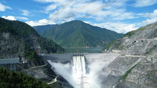 중국이 메콩강 상류에 해당하는 란창강에 세운 대형 댐. 미국은 15일부터 ‘메콩강 댐 모니터링 프로젝트’를 가동해 중국 댐 감시에 본격적으로 들어간다. [중국 바이두 캡처]