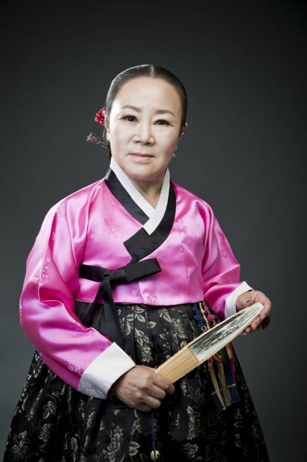 김수연